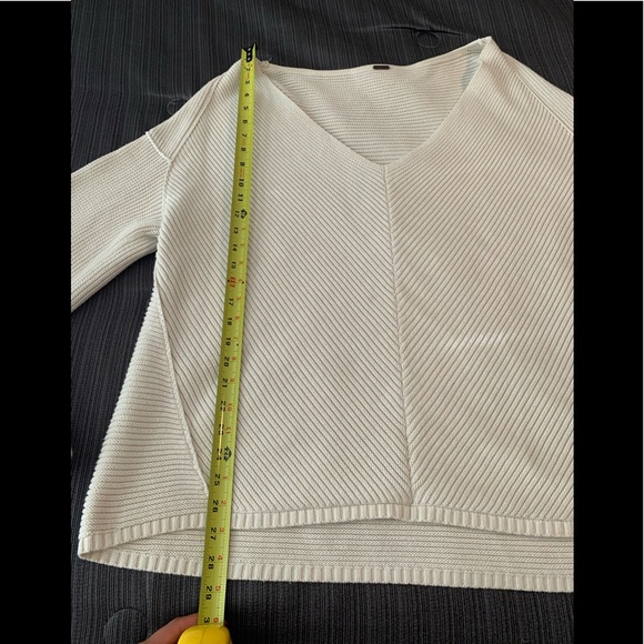 Free People La Brea V-neck Pullover Sweater Ivory Cream Size L-XL - Picture 13 of 14